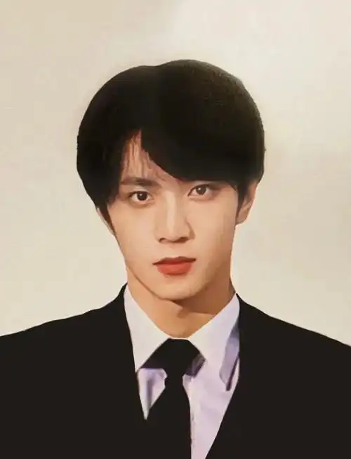 刘耀文证件照. 要认认真真每天爱好刘耀文