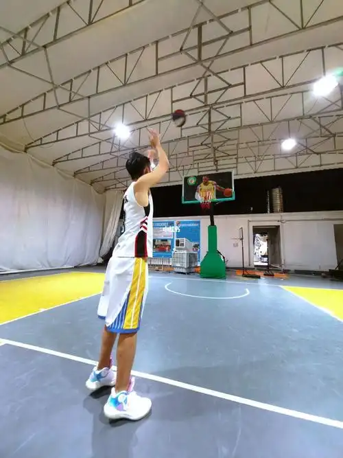 拍成了3米的身高