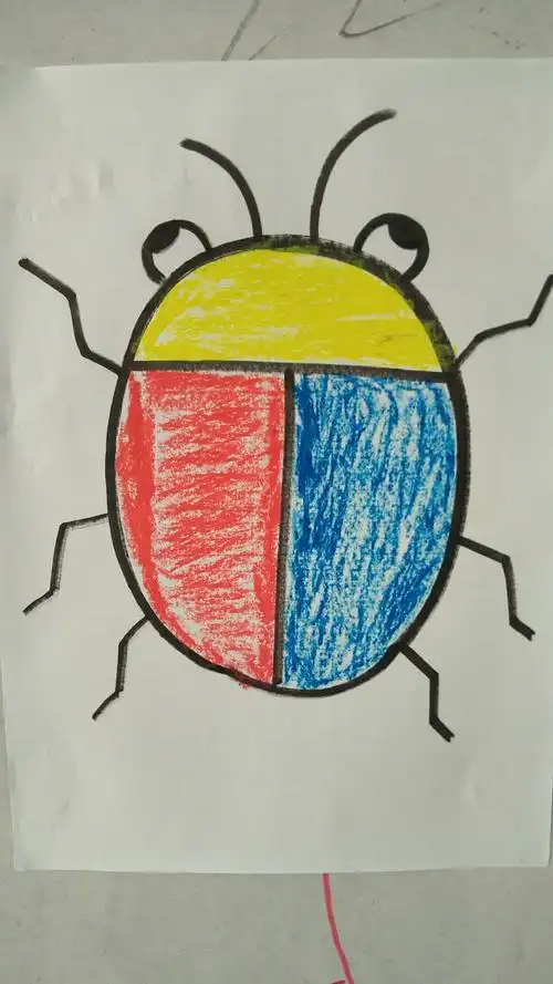教办幼儿园小班第二课堂绘画《小甲虫》