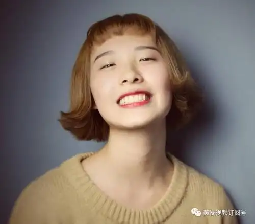 今年流行"半额刘海"