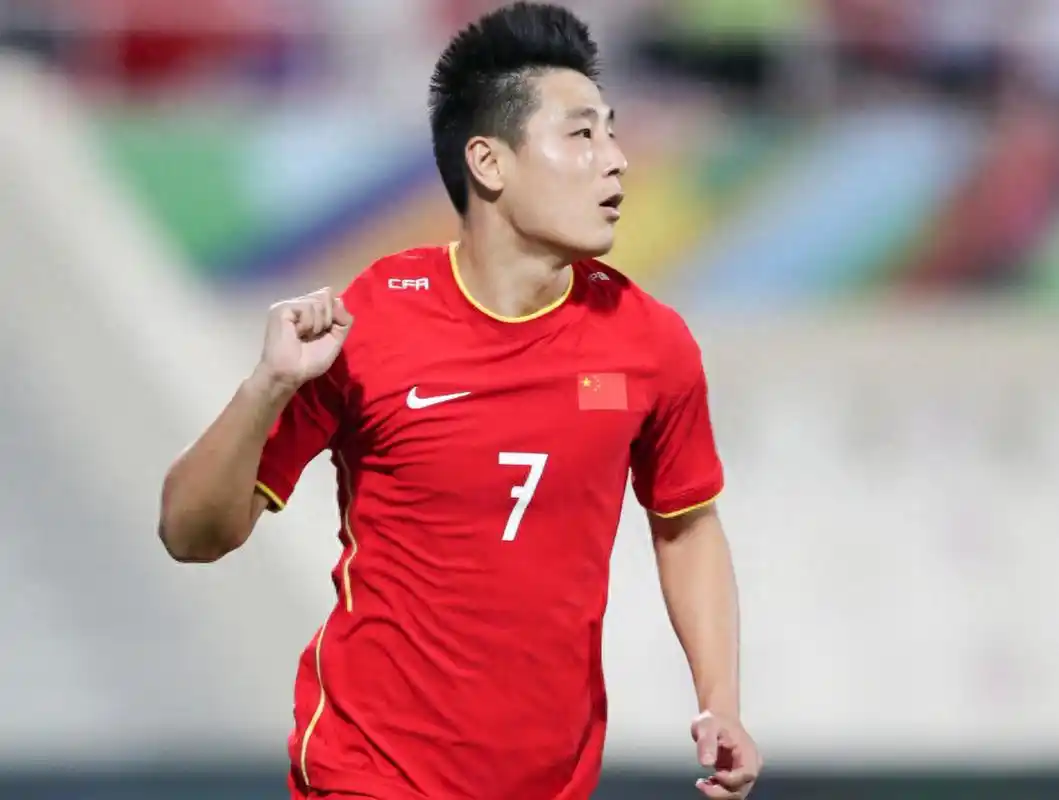 武磊:作为一个前锋,职责就是进球  上一场比赛从过程到结果并不令人