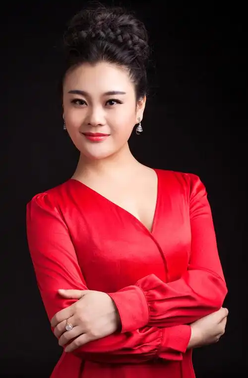 data-id="gnbr8tbo91">许海霞,女,出生于山西民歌之乡河曲,青年歌唱家