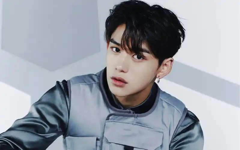 【lucas/黄旭熙】半夜躺在床上聊天的cas哇啊 笑也太可爱了吧