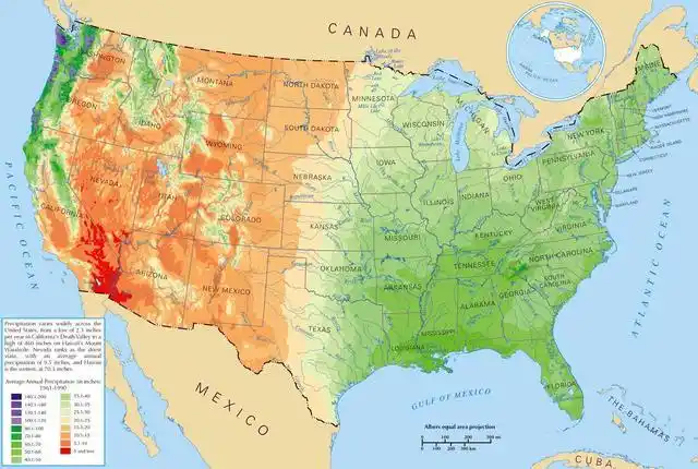 美国地理位置优越,因为它横跨北美大陆,拥有大量资源和多样化的地形.