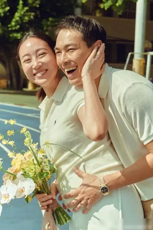 郭采洁伊德尔牵手被拍德尔牵个人资料起底这个人有点东西哦