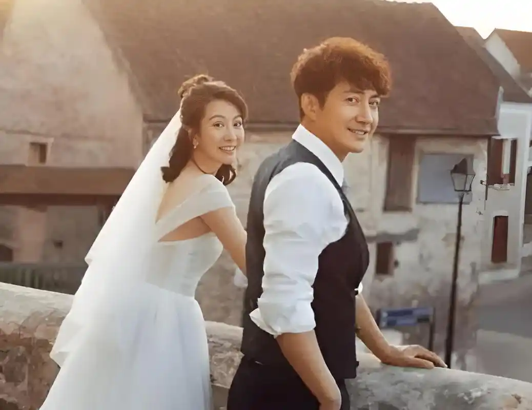 高斯知道后,立马劝丈夫:"你不应该放弃这个剧本,真的很棒!