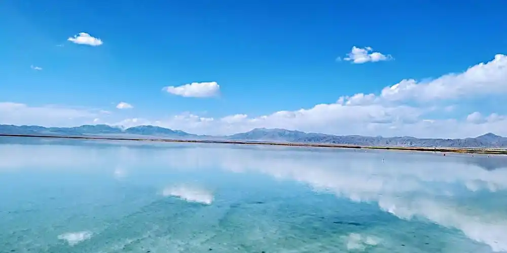 来茶卡盐湖,抒写意人生