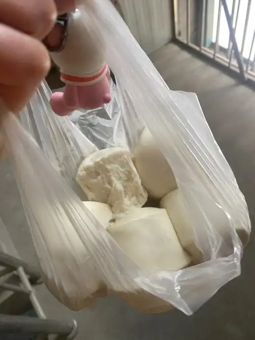 哈哈哈郑州的朋友们我买住大馒头啦