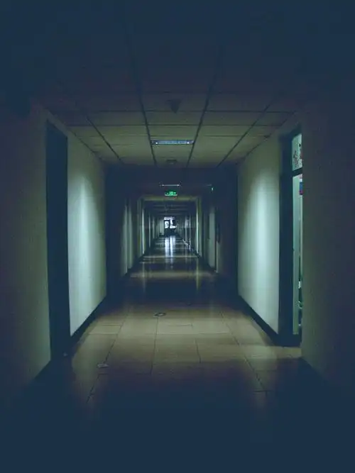 从高中到大学学校里的灵异事件 _ 中国灵异网