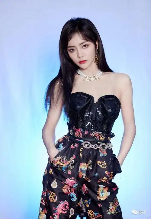 谢可寅生活照写真图片