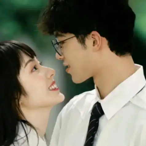 非常甜又恩爱的情侣头像00后情侣专属一对两张