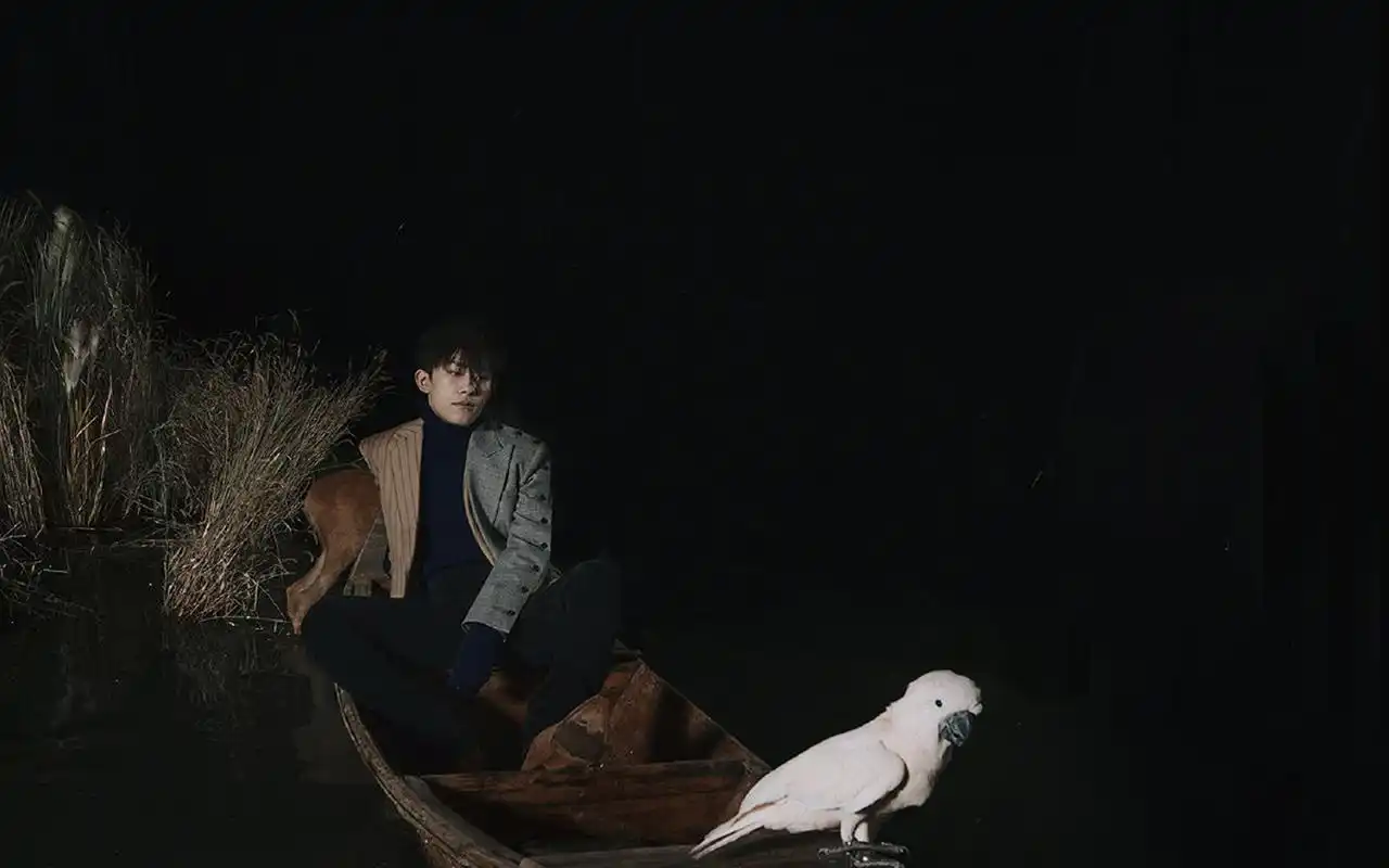 易烊千玺尼龙杂志写真高清壁纸