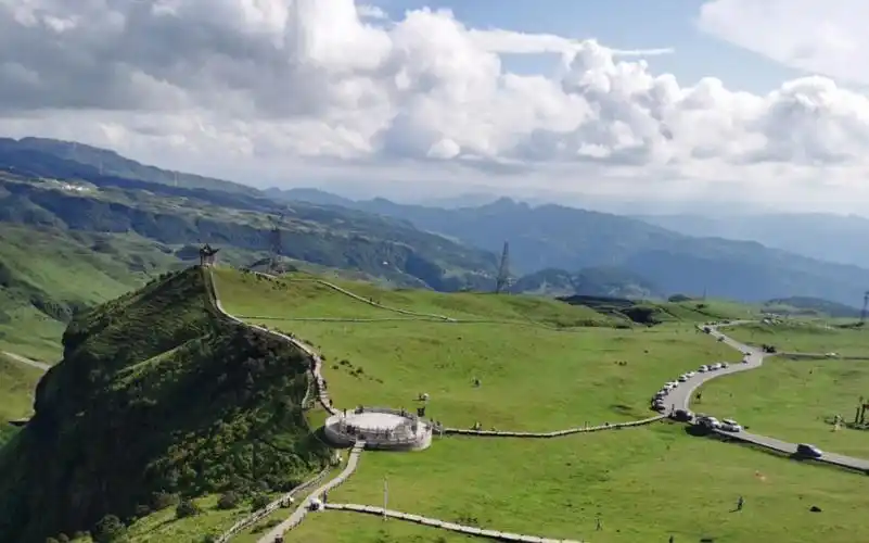 贵阳周边游|六盘水vlog|乌蒙大草原|自驾游