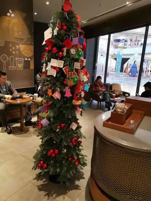 星巴克(万象汇一楼店)-"商场逛的累了.就想喝一杯饮料,找个位置靠.