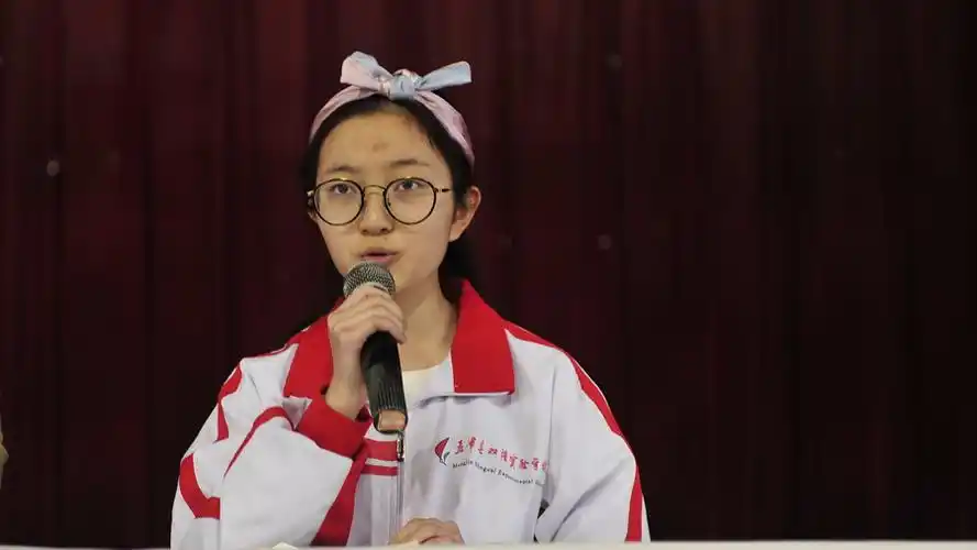 构晗星同学在中考百日冲刺宣誓大会上的发言-河南省孟津县双语实验