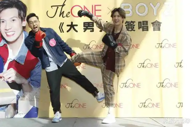 张致恒一家陷绝境,网上晒收款码乞讨过难关|模特|关智斌|李亚鹏|娱乐