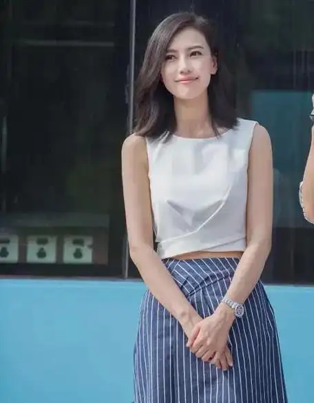 高圆圆的美照欣赏,各种姿势美照,这才是倾国倾城的美