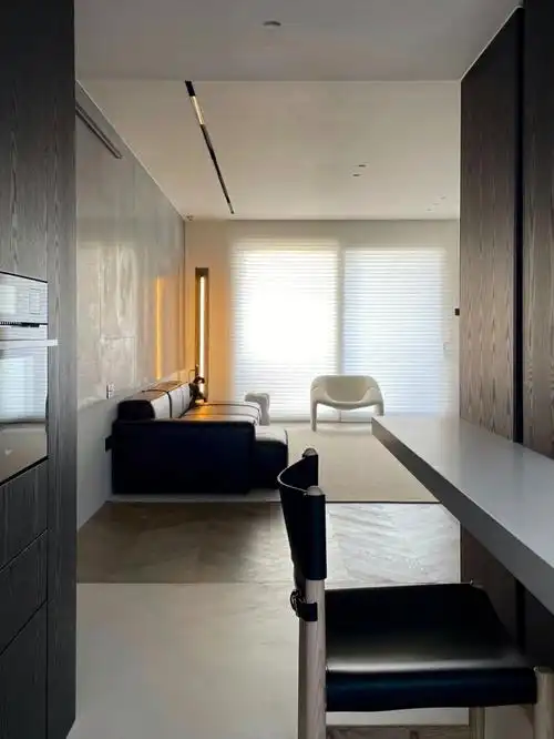 井柏然家楼下户型拍摄日