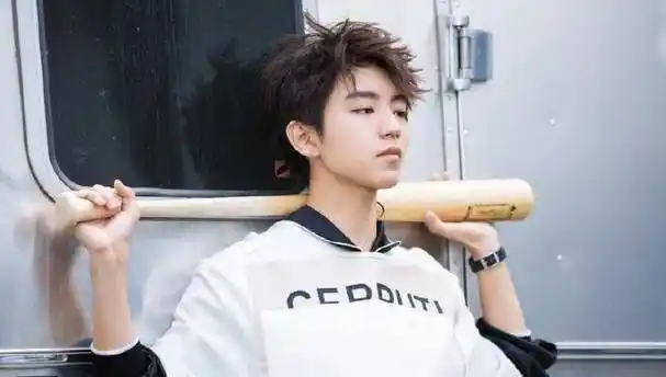 从几件事情就可以看出来对待女生王俊凯真的是男友力爆棚