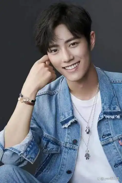 中国内地男演员,流行歌手,是当今演艺圈一位颜值和才艺俱佳的当红偶像