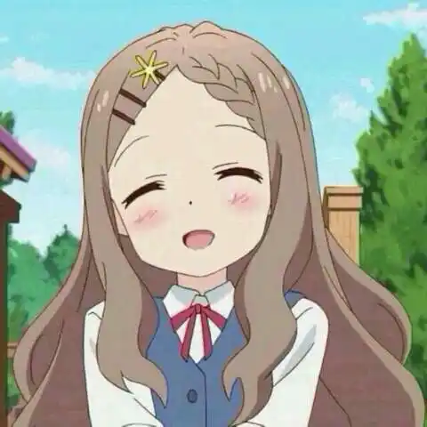 这个长棕色头发 老是眯眼笑的动漫女孩的名字叫什么,急急急!