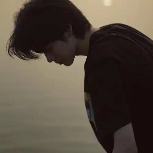 2020最火抖音帅气男生头像吸引人