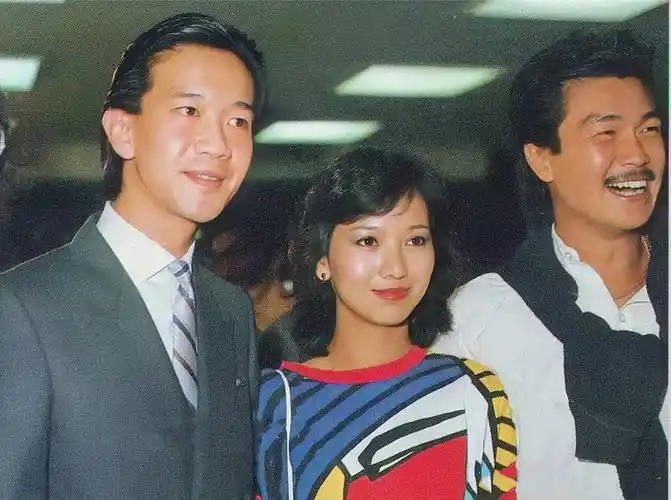 至于女子赵雅芝,在孩子幼年的时候,几乎是完全息影.