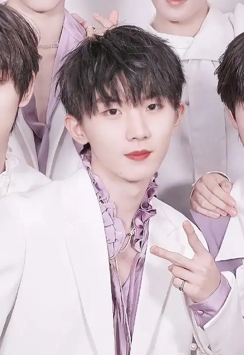 马嘉祺湖南卫视汽车之夜818全球汽车夜