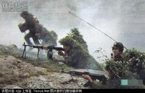 对越自卫反击战珍贵彩照 场面震撼国人(组图)
