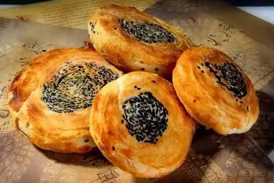 (莱芜烧饼)烧饼界里,莱芜烧饼如果说是第二名的话,估计还真没有别家敢