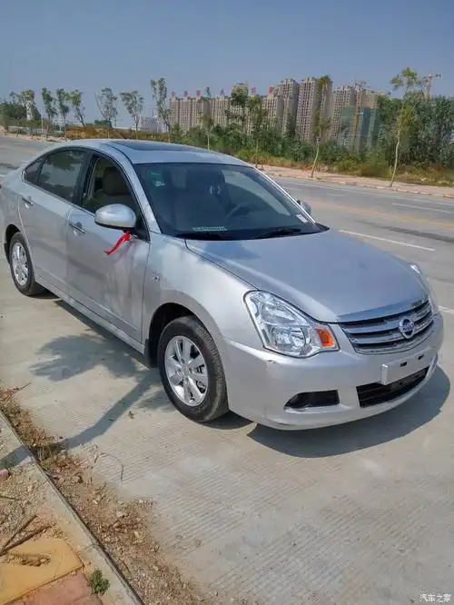 轩逸经典是银色好看还是金色好看?