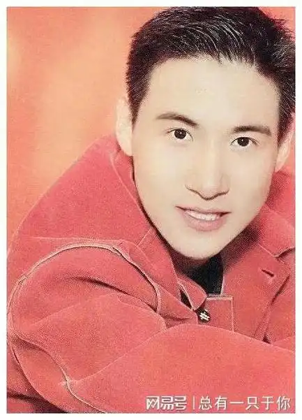 获得冠军之前的张学友,比赛之路并非一帆风顺,三个女人功不可没