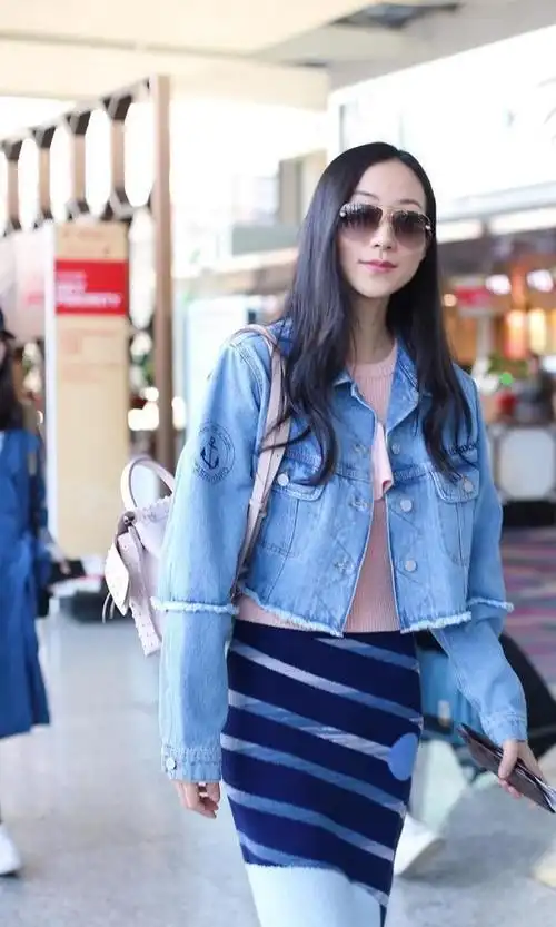 37岁韩雪少女感不减,穿牛仔装留黑长直气质清纯,素颜状态耐看