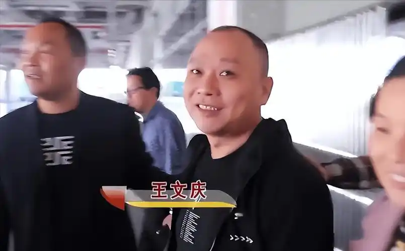终于找到了儿子,失而复得的王建民和周兰喜不自胜