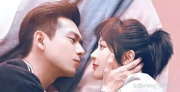 杨紫和李现二搭新剧,刚出现代拍被抓事件,同一天捧脸路透火了