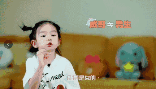 lucky成为新任表情包一姐,最近李承铉带着女儿lucky参加了综艺节目