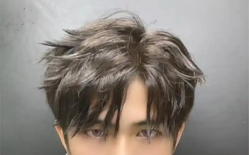 四六分凌乱纹理发型