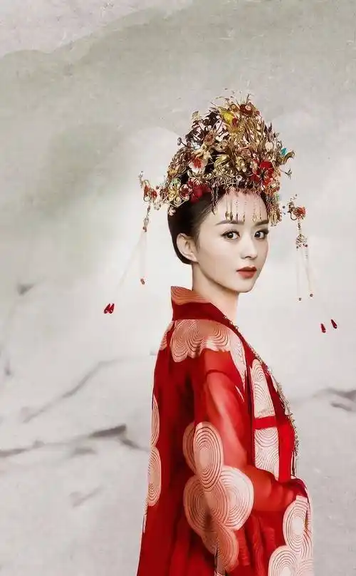 女星红衣古装,谁最惊艳?_美貌_金色_流苏