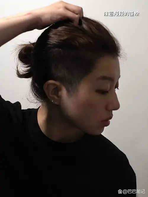 头发怎么留 来盘一盘我留了三年的武士头 一直有人问我的发型 住院的