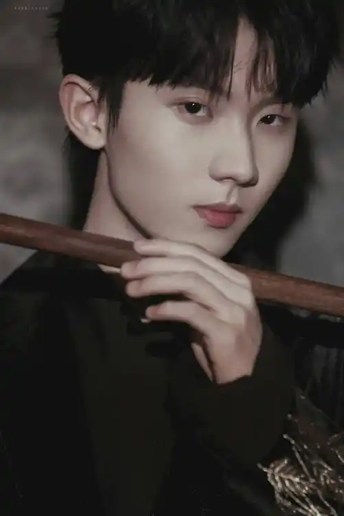 马嘉祺可太帅了!_少年团_时代_憧憬