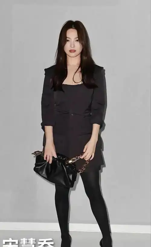 韩国女明星穿丝袜合集_网易订阅