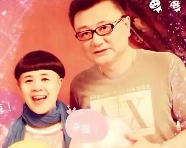 她和丈夫王宁是同班同学,两人的缘分还要多亏了刘纯燕的上铺.