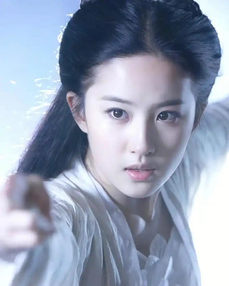 冰肌玉骨,美丽至极.#刘亦菲 #小龙女 #刘亦菲绝美侧颜图 - 抖音