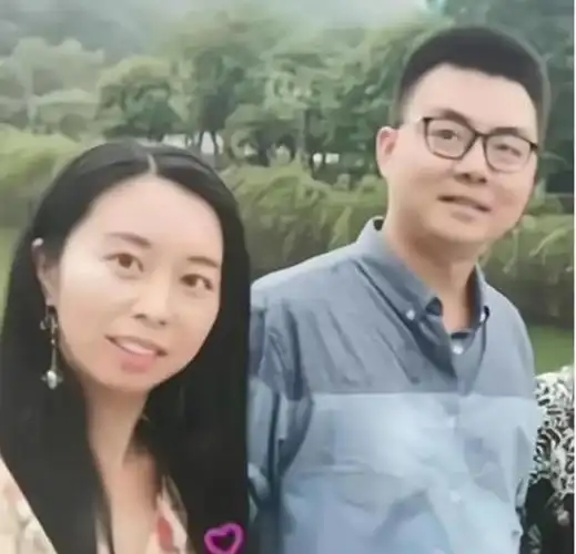 熊磊堂嫂发楷楷照片,郭威结婚照罕见出现,许妈哥哥做出回应!
