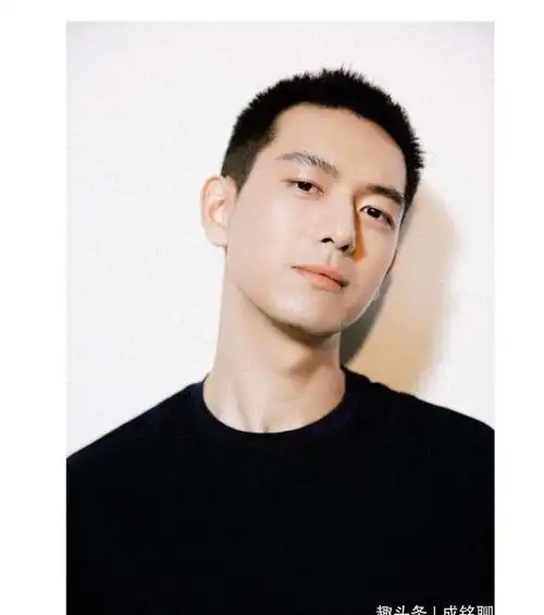李现剪寸头王一博换短发,夏季潮男发型来袭
