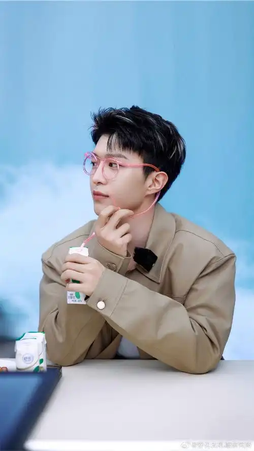 范丞丞超话直播碎片掉落07,捕捉丞丞小可爱一枚!