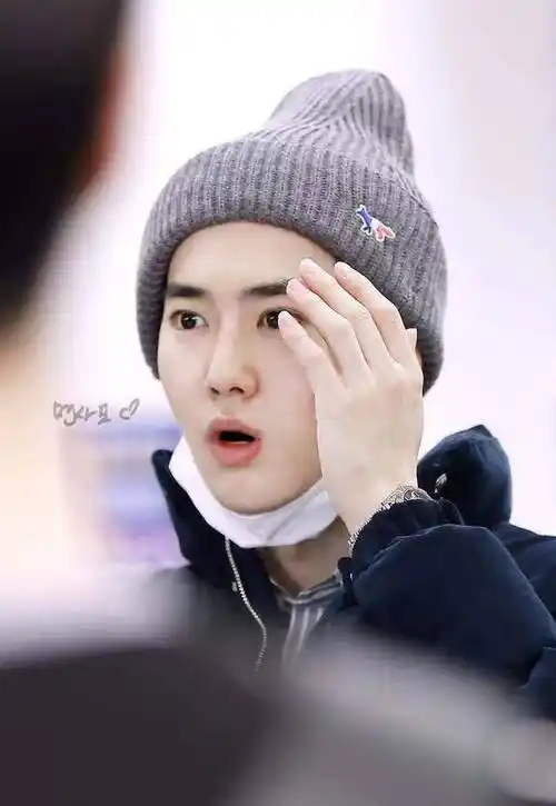 exo金俊勉澄清"假哭"事件,因哭泣没眼泪,背锅多年实在太冤_隐形眼镜