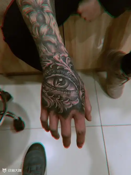 手背纹身
