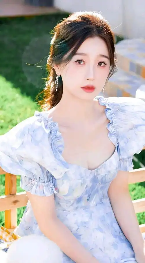 虞书欣大图欣赏