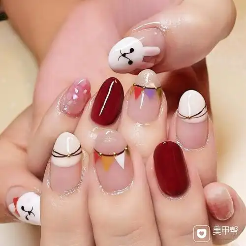 可爱日系风涂鸦美甲,真的很好看很清纯了 白的的小狗和小兔子,还有